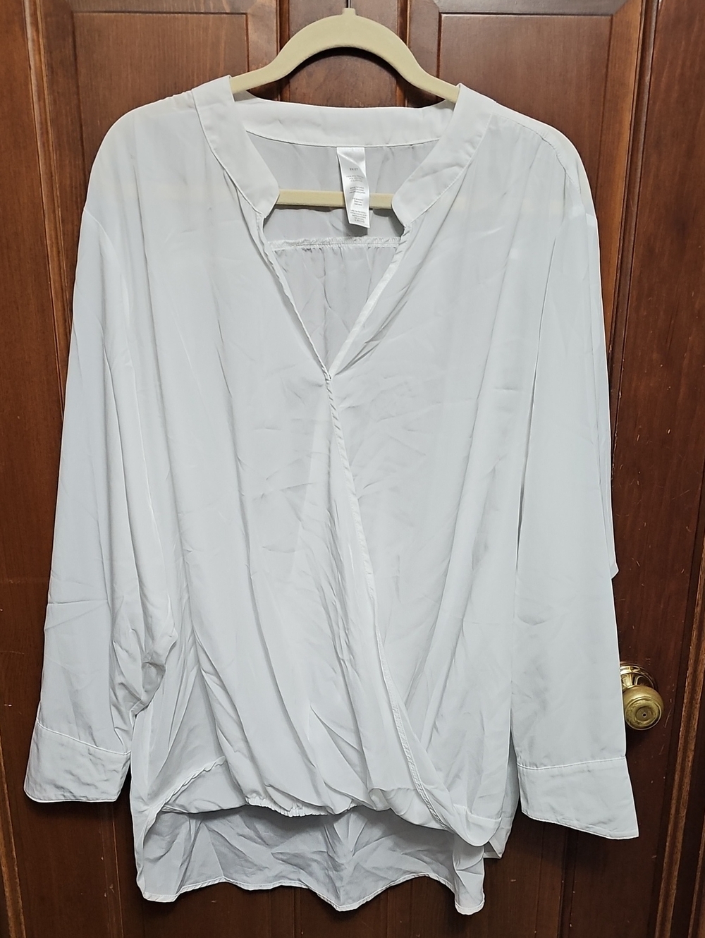 Women’s White V-Neck Blouse